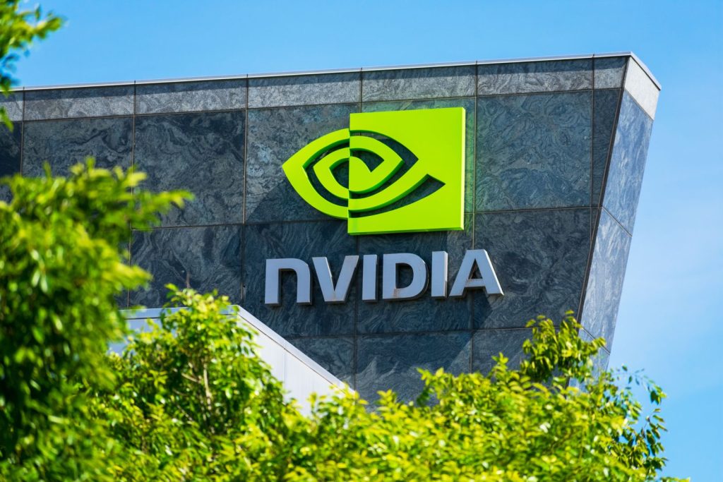 Cổ phiếu Nvidia tăng vọt nhờ nhu cầu lớn đối với siêu chip AI Blackwell